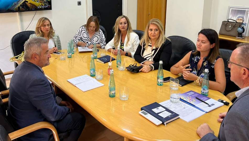 Средба со претставници на Фармабренд Нова и AmCham North Macedonia