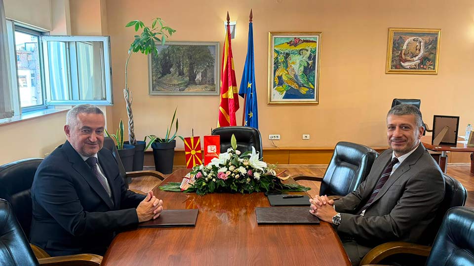 Примопредавање на директорската функција